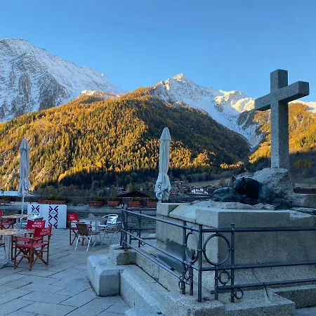 Apartmán Caratteristico Quadrilocale In Zona Centrale Courmayeur